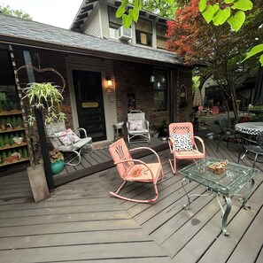 Terrace/patio - World Cup rental.  Dallas 3BR historic home 20 minutes to World Cup stadium. (Dallas)