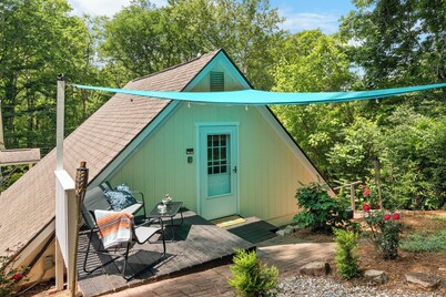 Quiet Studio Loft w/Baker Creek Bike Park Access!