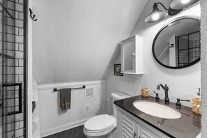 Bathroom - Quiet Studio Loft w/Baker Creek Bike Park Access! (Knoxville)