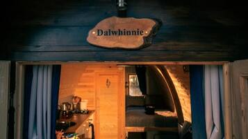 Cabin, Pets Allowed, Garden View | Free WiFi