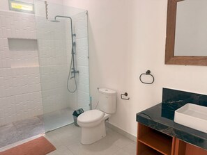 Towels, toilet paper - Charming 2 bedroom villa with private pool (Canggu)