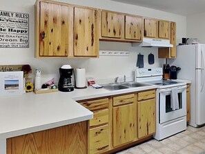 Studio (3 Bedrooms) | Ausstattung der Unterkunft