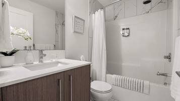 Shower, towels, shampoo