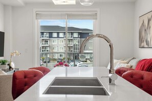 Interior - The Cornerstone | Stylish 2BR Condo Retreat NE YYC (Calgary)