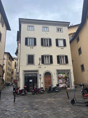Exterior - Vrbo Property (Firenze)