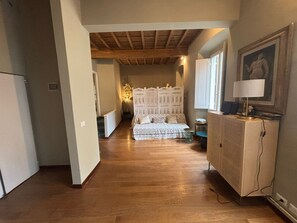 Room - Vrbo Property (Firenze)