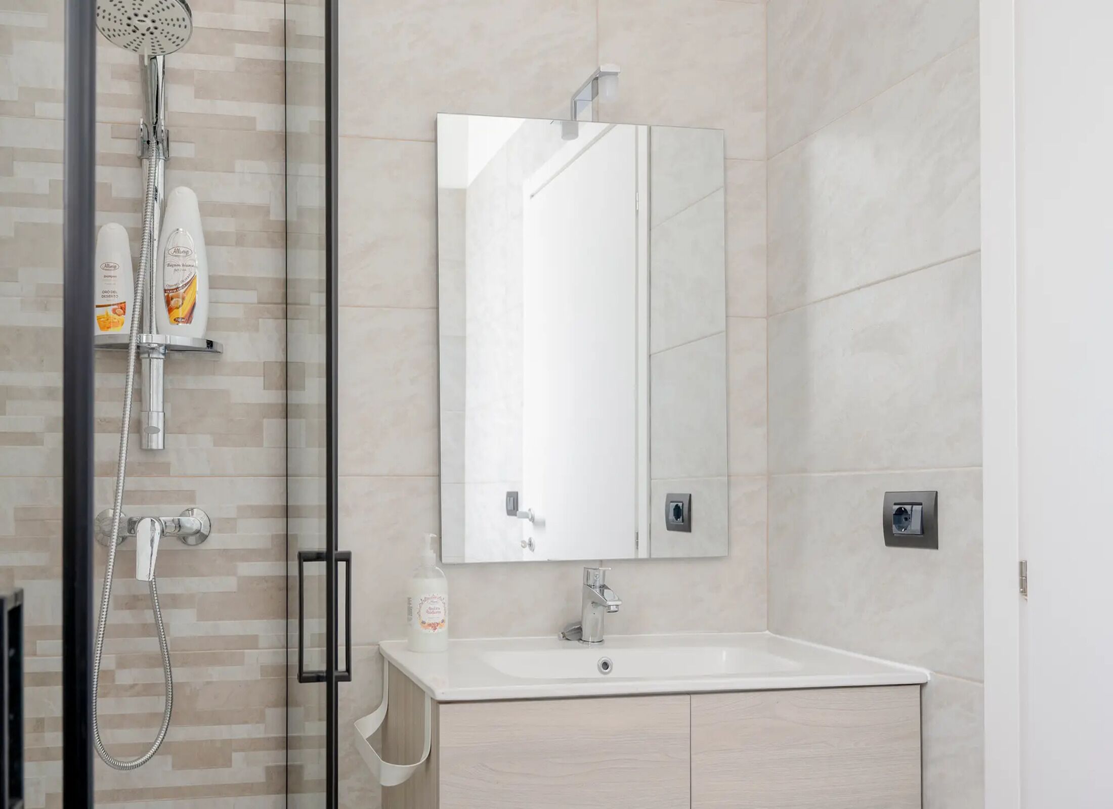 House, Smoking, Garden View | Bathroom