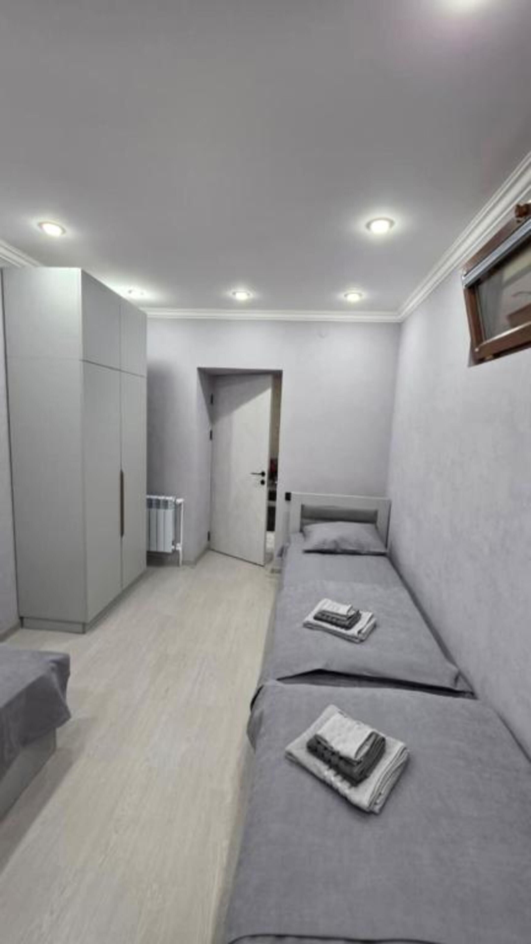 Signature Apartment, 2 Bedrooms | Individually decorated, individually furnished, iron/ironing board