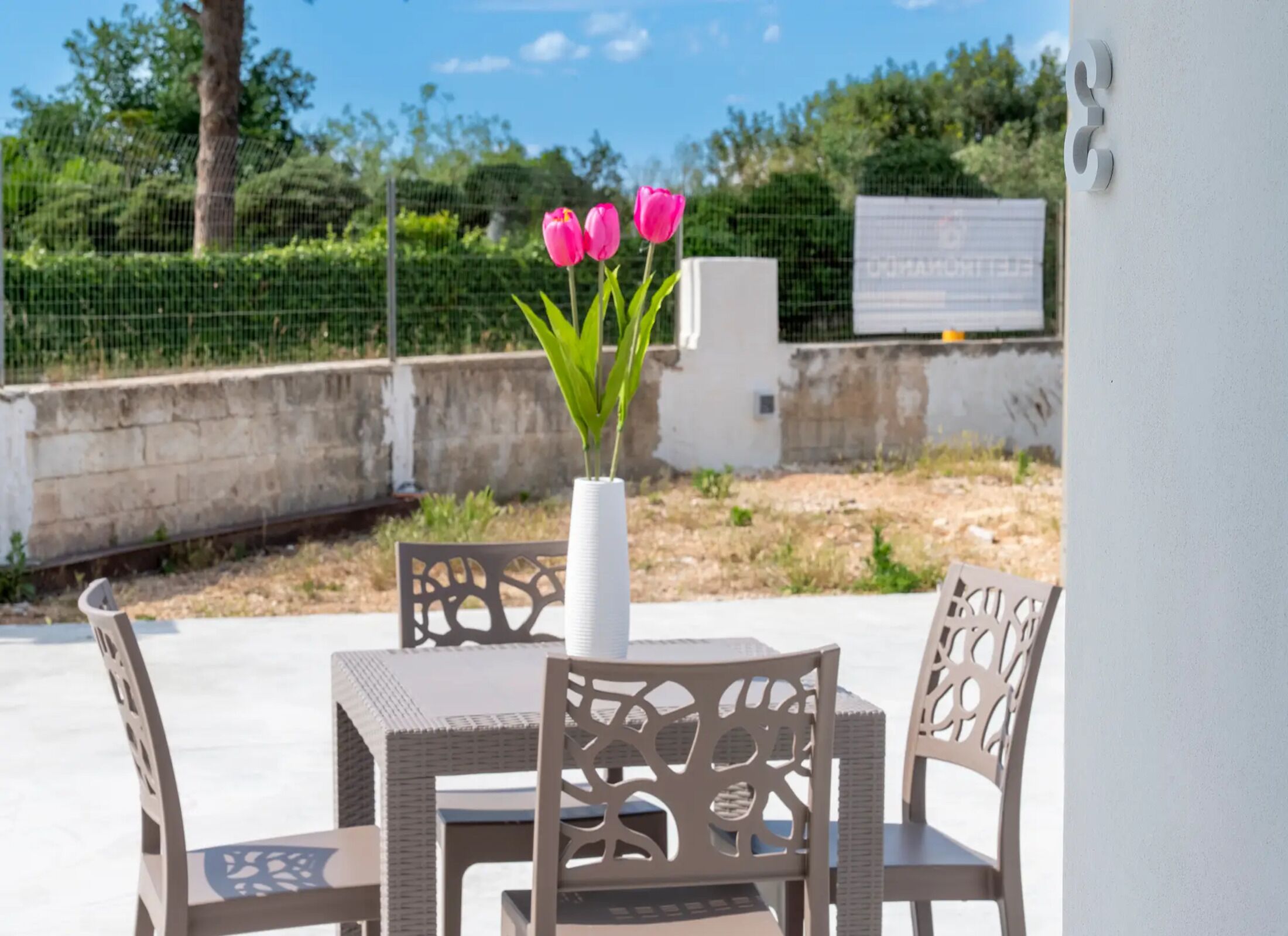 House, Smoking, Garden View | Outdoor dining