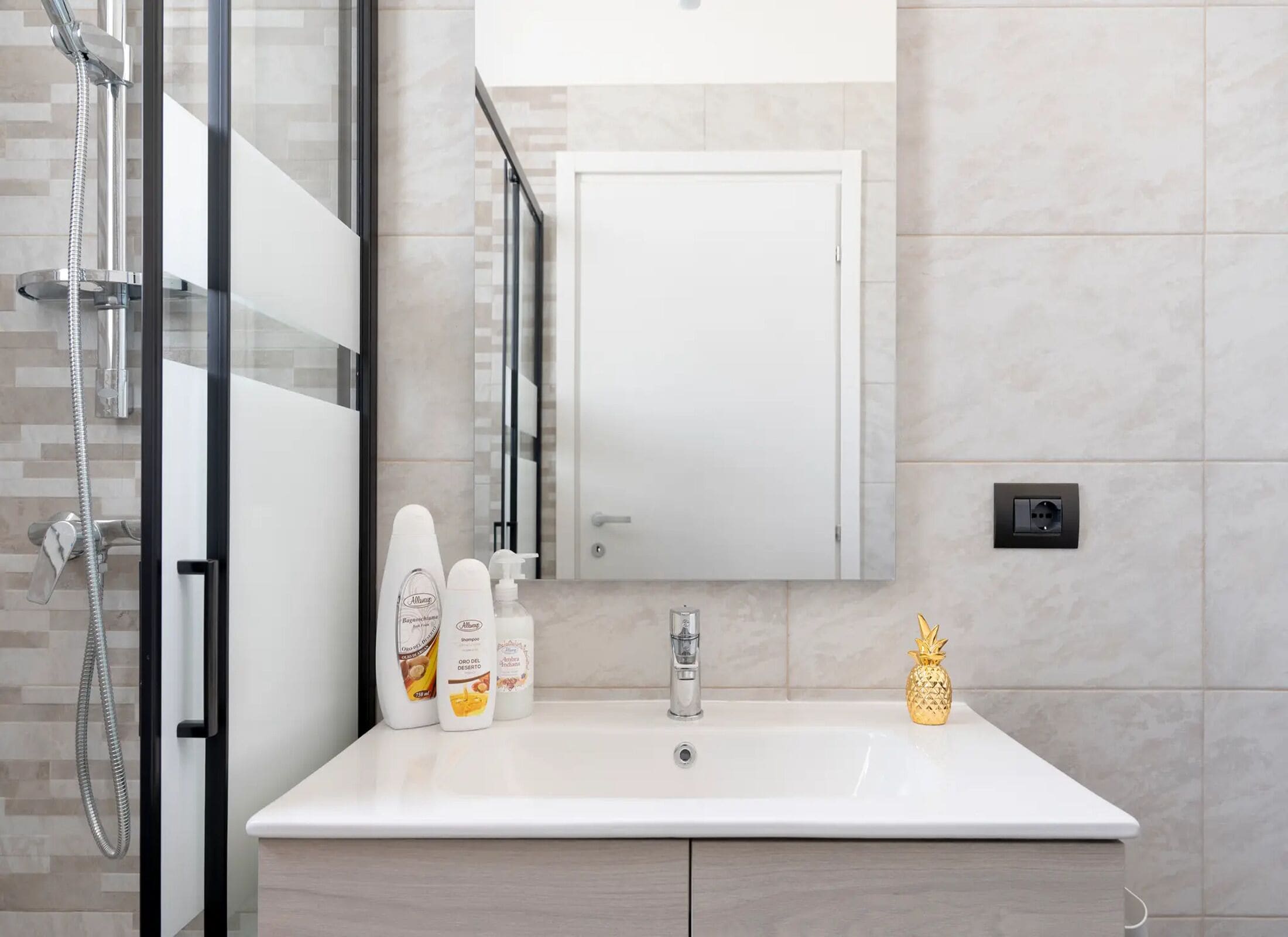 House, Smoking, Garden View | Bathroom