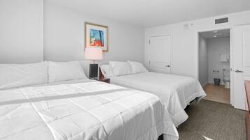 Iron/ironing board, WiFi, bed sheets