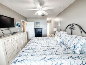 2 bedrooms, iron/ironing board, free WiFi, bed sheets - Maravilla 2404, Gulf Front view, Pet Friendly, Free Beach Service, Miramar Beach (Miramar Beach)