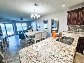 Dining - Maravilla 2404, Gulf Front view, Pet Friendly, Free Beach Service, Miramar Beach (Miramar Beach)