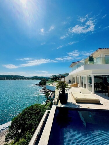 Villa Oceano Buzios - front ocean - infinity pool - privacy & security