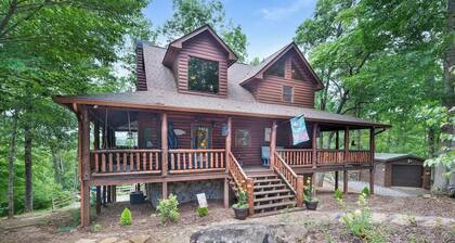 Whippoorwill Calling - Endless Mountain Views, Hot Tub and Fire Pit