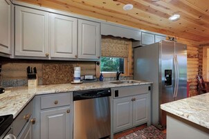 Cabin, Multiple Beds, Hot Tub, Mountain View (Whippoorwill Calling) | Private kitchen
