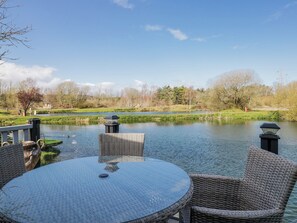 Outdoor dining - CARP LODGE, pet friendly, with a garden in Carnforth (Carnforth)