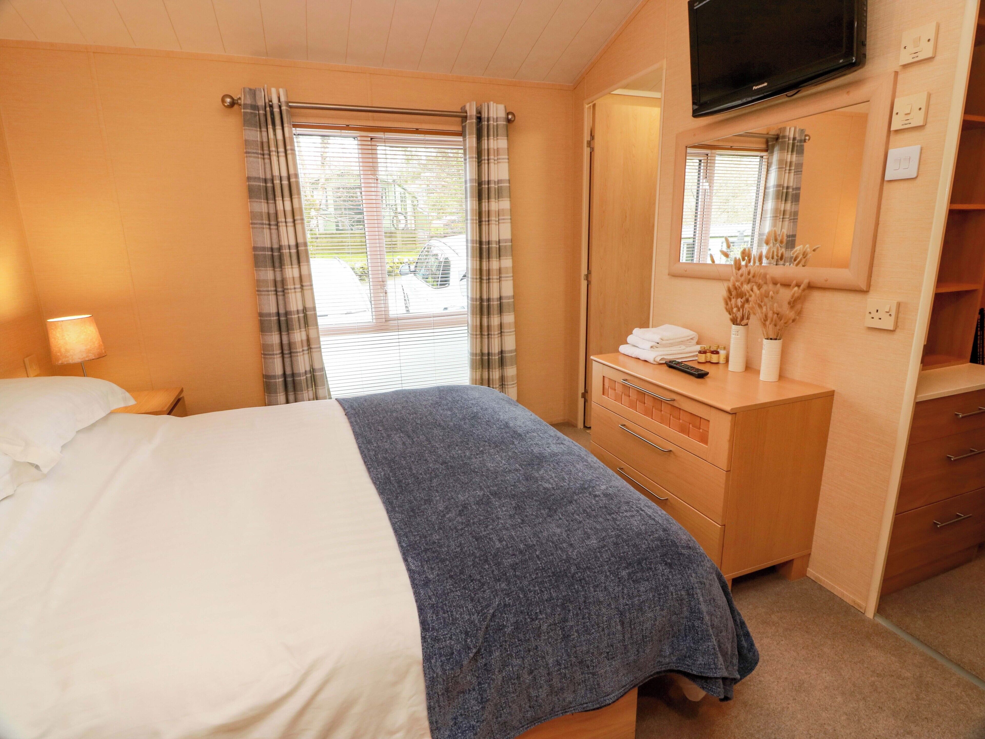 L21 Coastal Kippford, Pet Friendly, With A Garden In Sandyhills - Kippford