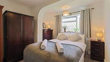 Desk, iron/ironing board, free WiFi, bed sheets