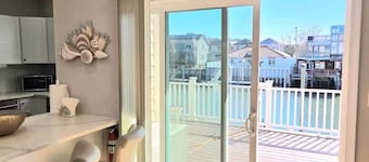 Dockside Den,  Waterside 3BR, Close to All