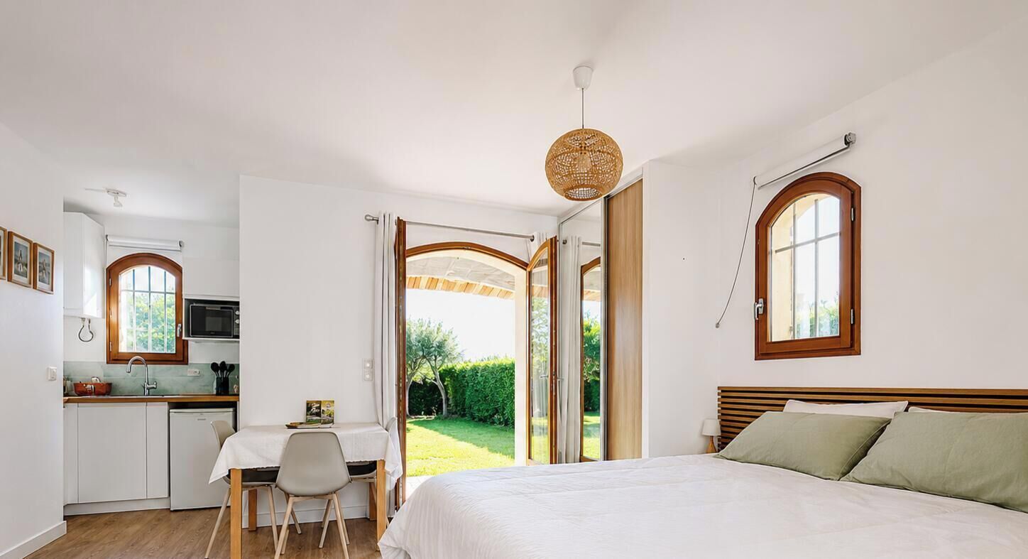 1 bedroom, free WiFi, bed sheets