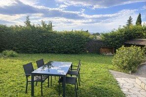 Outdoor dining - Lodging with garden - near sea & circuit Paul Ricard (Le Beausset)