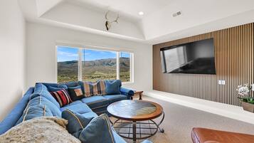 TV, fireplace, stereo, offices