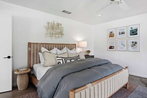 Casa, varias camas, acceso a la alberca, vista a la montaña (Mtn View Retreat) | 2 habitaciones, decoración personalizada y muebles diferentes 