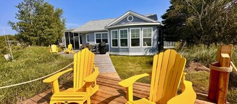 Coastal Lines Retreat Ocean Views Sleeps 9