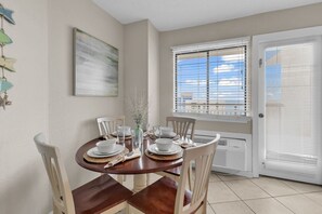 Dining - Bluewater Resort 1308 (Myrtle Beach)