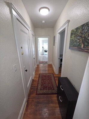 Interior - Entire private 1 bedroom apartment in Brookline (Brookline)