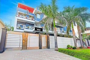 House | Exterior - Deluxe Townhouse Sector 49 Sohna Road (Gurugram)