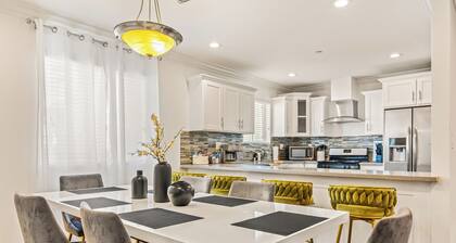 Gucci-Inspired 4B3B Home I Close to World Cup I Gated Parking I Heart of LA