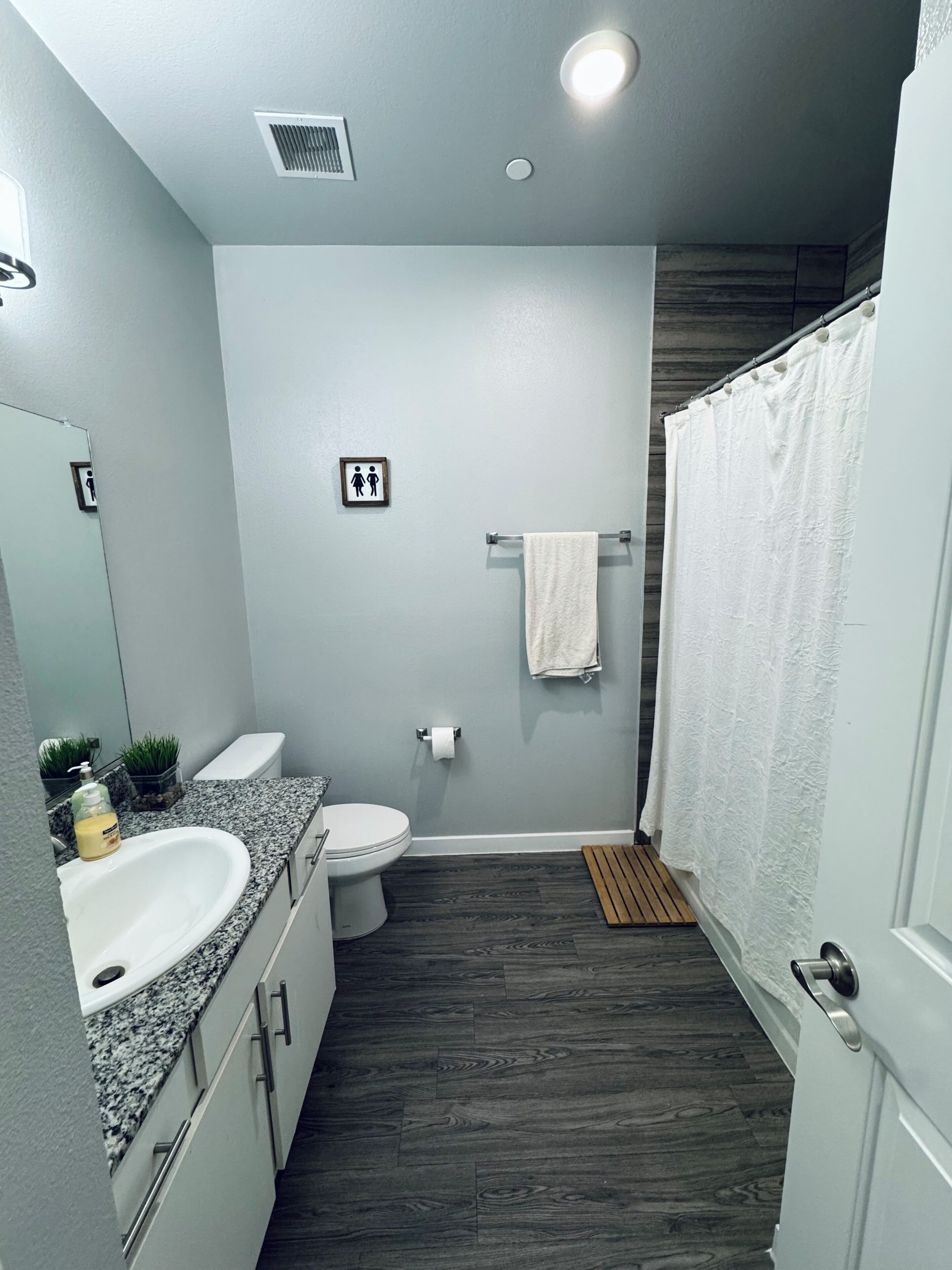 Towels, soap, toilet paper