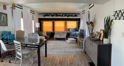 Cozy home Near all desirable locations; border of Lexington and Nicholasville