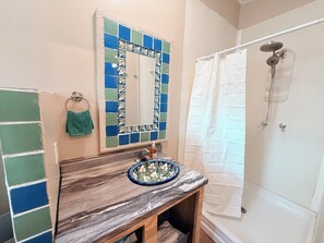 Bathroom - Private Galliano Bayou Retreat Near Fishing and Boat Access (Cut Off)