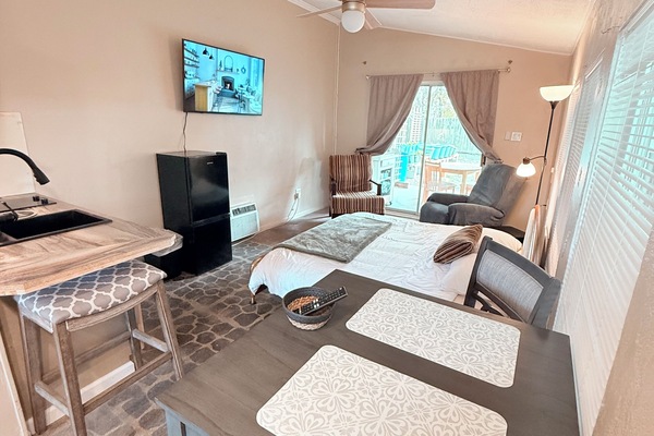 1 habitación, wifi y ropa de cama