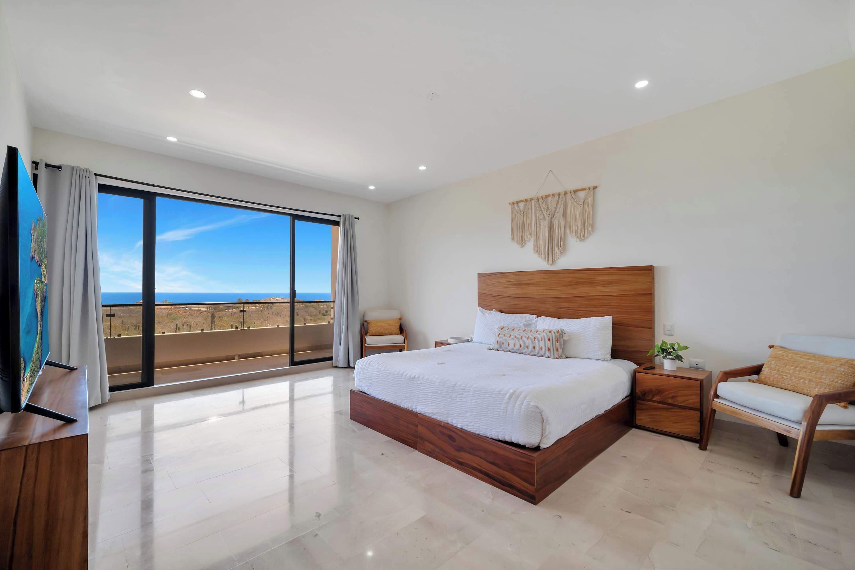 Casa, varias camas, acceso a la alberca, vista parcial al océano (Casa Chula Vista) | 3 habitaciones, decoración personalizada y muebles diferentes 