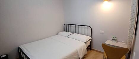 Superior Double Room | Desk, laptop workspace, free WiFi