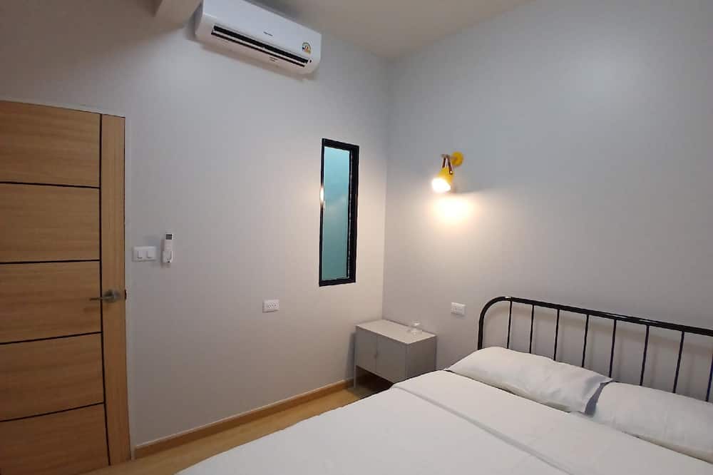 YOOSABAI HOSTEL AND GUESTHOUSE