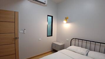 Chambre Double Supérieure | Bureau, espace de travail pour ordinateur portable, Wi-Fi gratuit