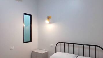 Chambre Double Supérieure | Bureau, espace de travail pour ordinateur portable, Wi-Fi gratuit