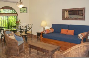 1 bedroom - Stunning Suite 104 Walking Distance to the Beach (Savegre)