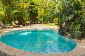 House | 1 bedroom - Stunning Suite 104 Walking Distance to the Beach (Savegre)