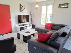 House | Living room - Holiday Home in Santec on Dossen Beach (Santec)