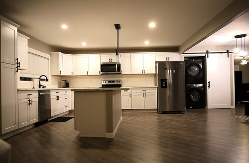 Cozy 2-bedroom house in cool Prescott with AC for relaxing stays
