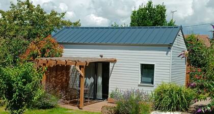 Logement en bois, esprit jungle avec petits-déjeuners inclus