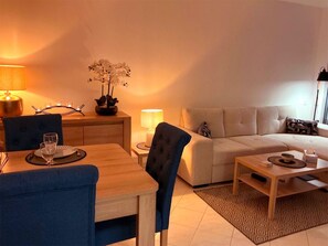 Living area - ENJOY A DREAM HOLIDAY in Juan-les-Pins, 4th floor (Antibes)