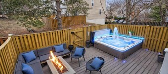 Hot Tub Retreat- Close to DC