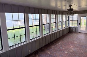 Interior - Lakeview Lookout - Stunning Views! (Tool)
